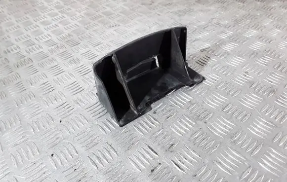 Land Rover Freelander Headlight/headlamp mounting bracket