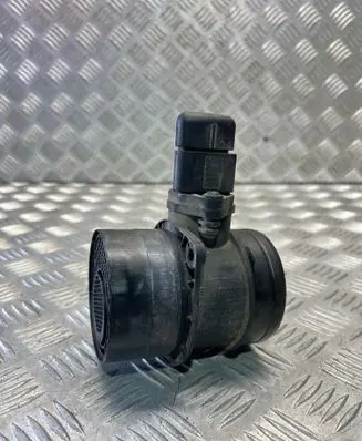 Volkswagen Touareg I Mass air flow meter 074906461B 0281002461