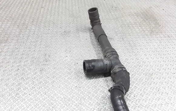Mercedes-Benz C W203 Engine coolant pipe/hose