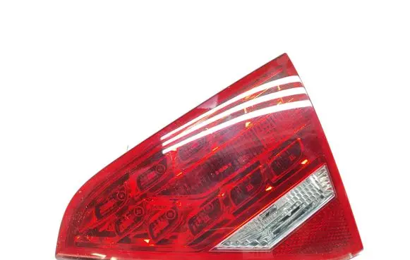 Audi A5 8T 8F Tailgate rear/tail lights 8T0945094A