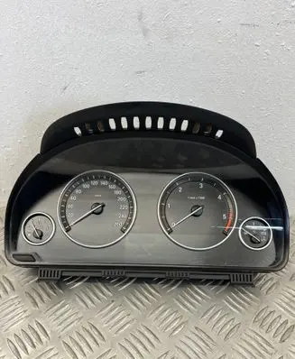 BMW 5 F10 F11 Speedometer (instrument cluster) 9249345