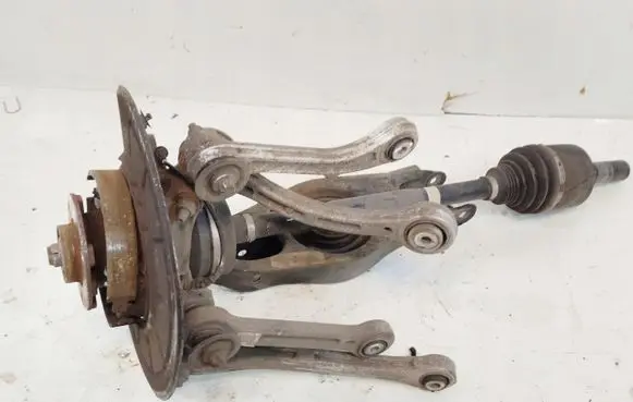 Maserati Ghibli Stub axle 0670