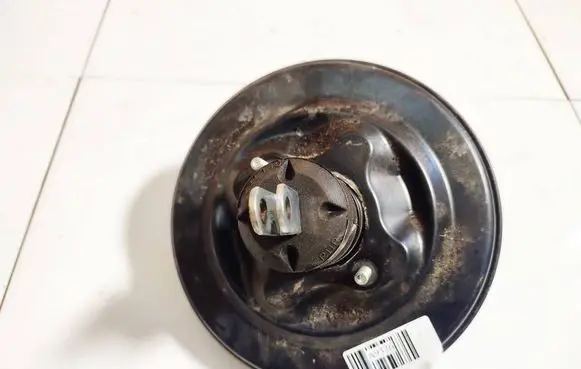 Opel Tigra B Brake booster 13101487 020402499930857c
