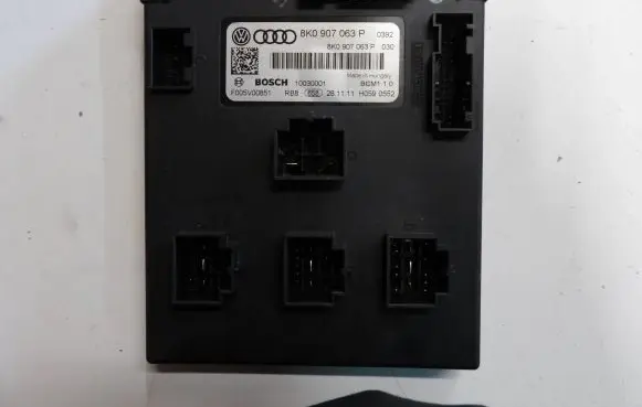 Audi A4 S4 B8 8K Comfort/convenience module 8K0907063P 10030001 F005V00851