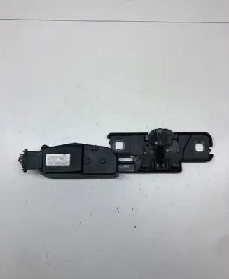 Audi A6 S6 C6 4F Rear door lock loop/hook striker 4F9827383G
