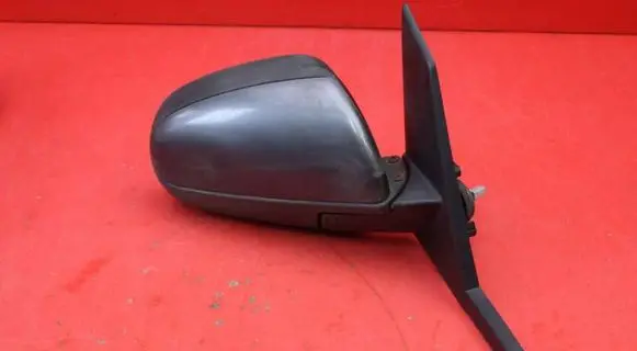 Mitsubishi Colt Front door electric wing mirror 024259