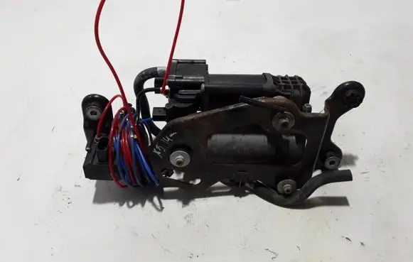BMW X5 F15 Air suspension compressor/pump 26071611