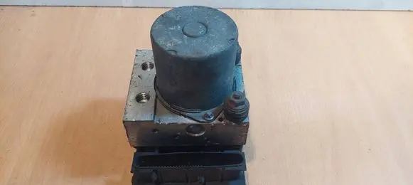 Toyota Avensis T270 ABS Pump 0265951567 0265251490 44540-05100