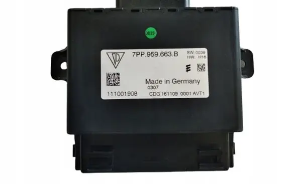 Volkswagen Touareg II Voltage converter/converter module 7PP959663B