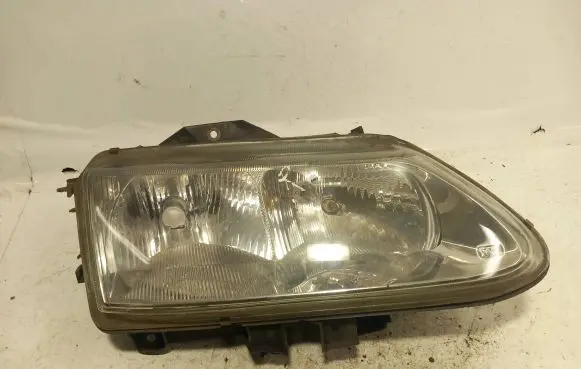 Renault Espace III Headlight/headlamp 89002587