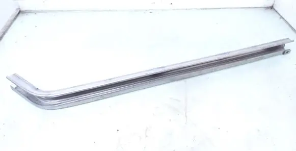 Volkswagen Caddy Sliding door middle roller runner 2K3843872B1