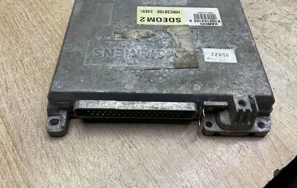 Hyundai Lantra II Engine control unit/module K102124102a HMC3910024890