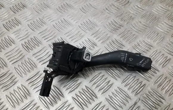 Skoda Octavia Mk2 (1Z) Wiper control stalk 1K0953519J