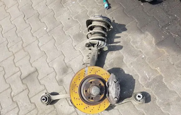 Mercedes-Benz C W203 Front wheel hub spindle knuckle