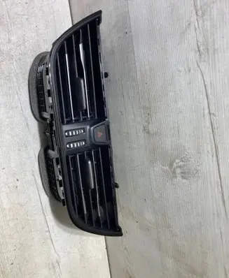 Ford Focus Dash center air vent grill jx7b19k617al