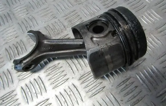 Ford Mondeo MK II Piston s89ff