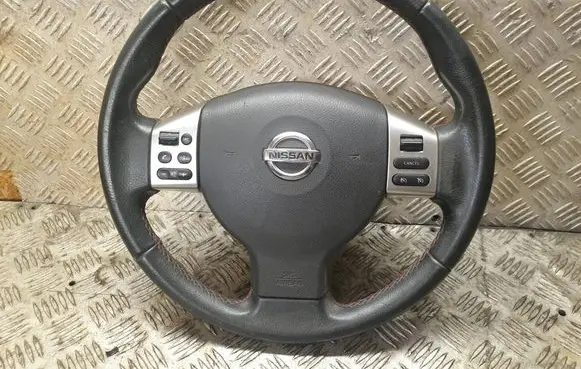 Nissan Note (E11) Steering wheel