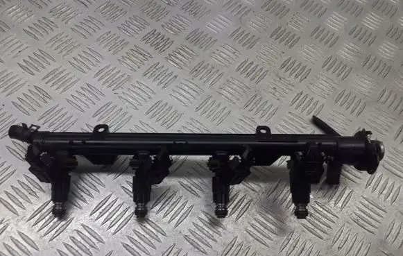 Volkswagen Polo III 6N 6N2 6NF Fuel main line pipe 030133319L