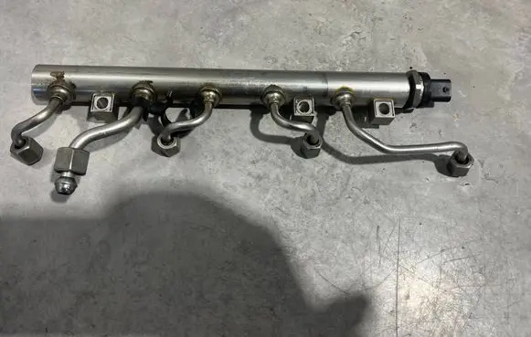 BMW 7 G11 G12 Fuel main line pipe 8601016