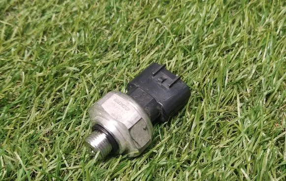 Lexus CT 200H Air conditioning (A/C) pipe/hose 4990007880