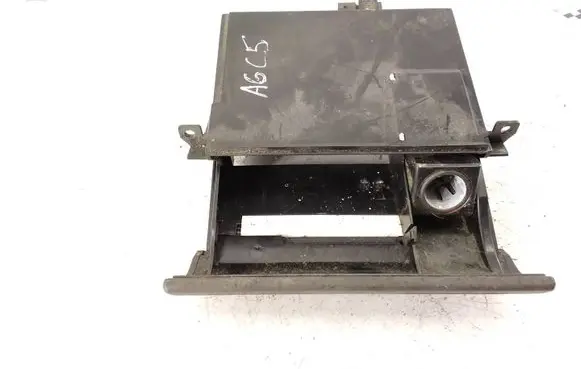 Audi A6 S6 C6 4F Car ashtray 4B0857951