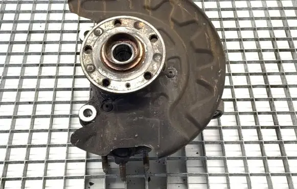 Volkswagen PASSAT B8 Front wheel hub spindle knuckle