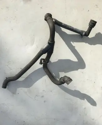 Opel Astra J Heater radiator pipe/hose 13338429 565563897