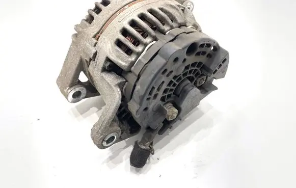 Opel Zafira A Generator/alternator 55556070