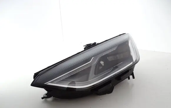 Audi A4 S4 B9 8W Headlight/headlamp 8W0941011
