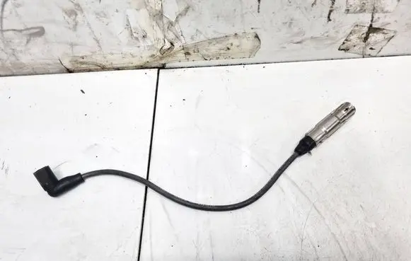 Volkswagen Golf IV Ignition plug leads 