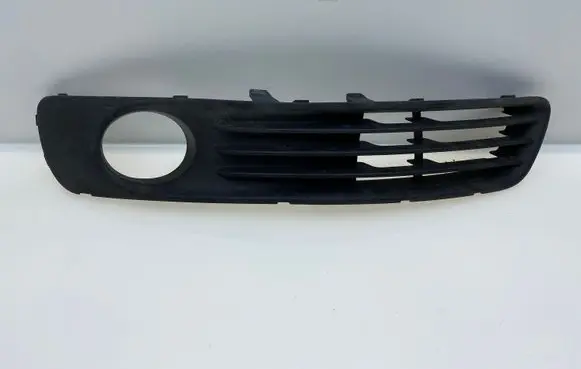 Subaru Legacy Front fog light trim/grill 57731AG640 57731AG830 57731AG