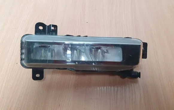 BMW 1 F40 Front fog light trim/grill 8089980 20231207