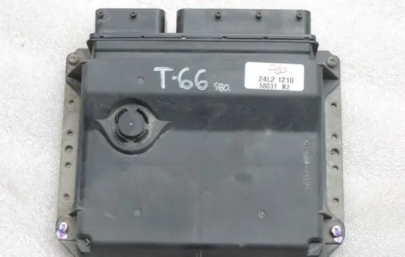 Toyota Yaris Engine control unit/module 896610D310