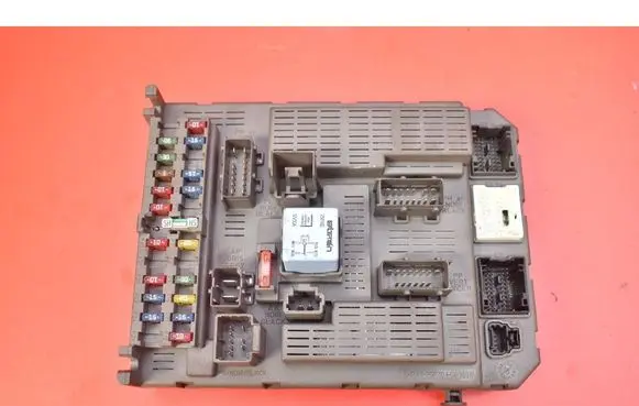 Peugeot 807 Fuse box set 9646907380