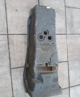 Other center console (tunnel) element