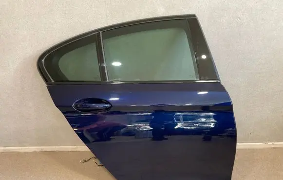 BMW 5 G30 G31 Rear door