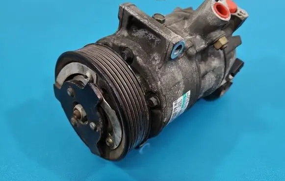 Volkswagen PASSAT B7 Air conditioning (A/C) compressor (pump) 5N0820803C IMPRK1598188