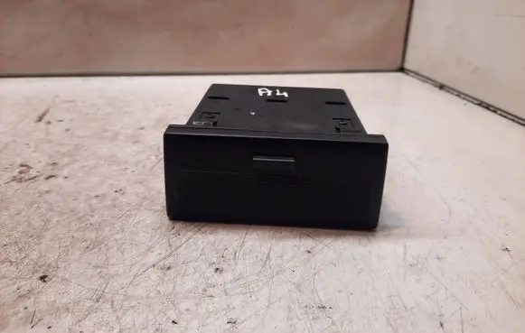 Audi A4 S4 B5 8D Dashboard storage box/compartment 8D0941561H