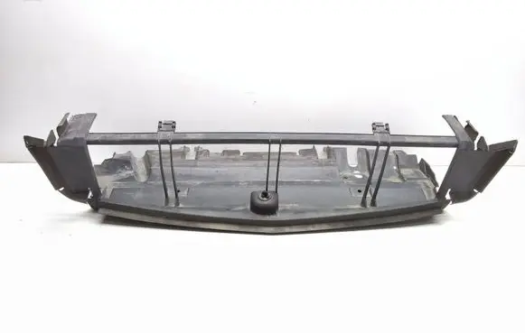 Mercedes-Benz C W204 Intercooler air guide/duct channel A2045053430