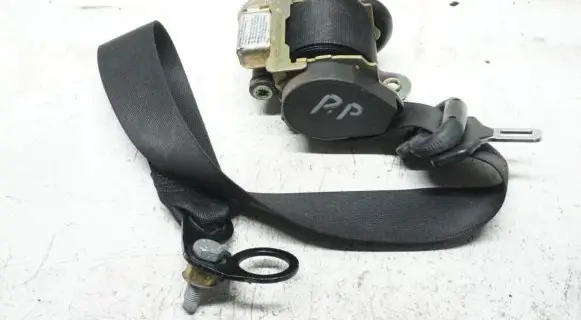 Mercedes-Benz A W168 Front seatbelt BRN