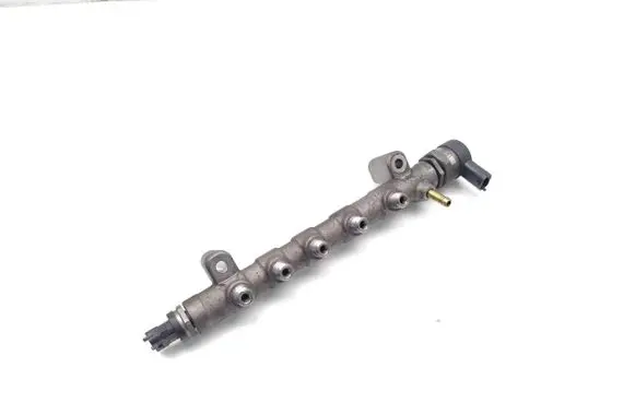 Opel Insignia A Fuel main line pipe 55578285 0445214324