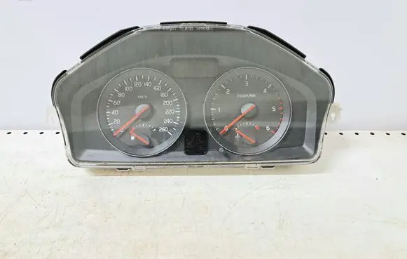 Volvo V50 Speedometer (instrument cluster) 31296228