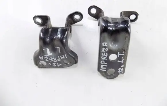 Rear door hinge set