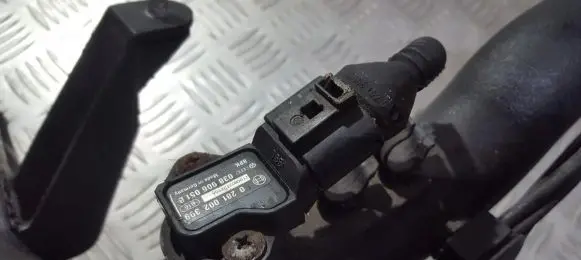 Volkswagen PASSAT B5.5 Air pressure sensor 0281002399 038906051b