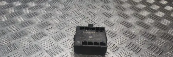 Mercedes-Benz CLA C117 X117 W117 Door control unit/module A1669000318
