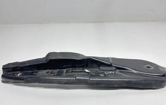 Volkswagen Eos Fender end trim 1Q0821112A
