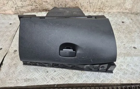 Renault Megane III Glove box set 681080020R 685000007R