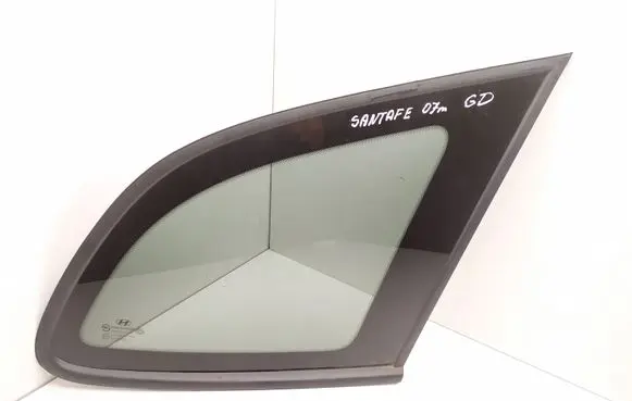 Hyundai Santa Fe Rear side window 878202B000
