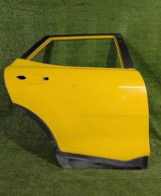 KIA Stonic Rear door 