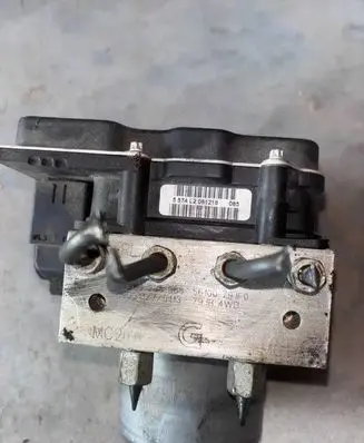 Suzuki SX4 ABS Pump 5610079JF0